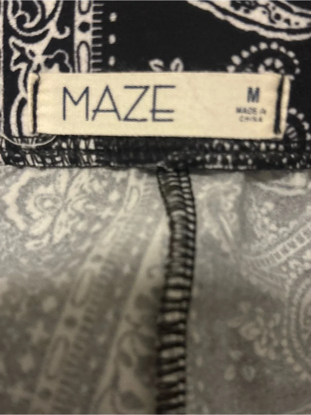 Maze Black & White Paisley Wide Leg Flare 70’s Hippie Boho Leggings Pants Medium